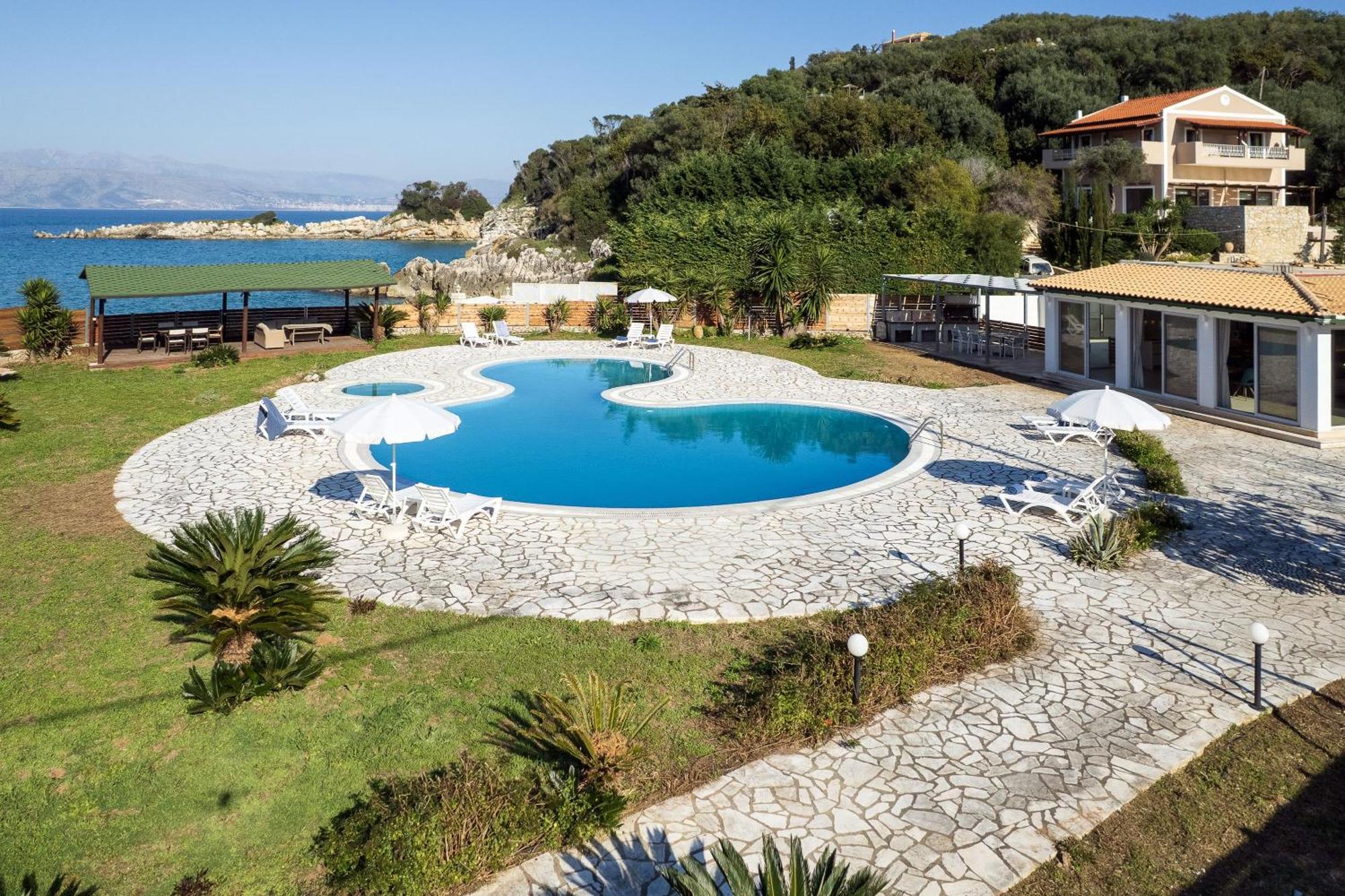Villa Aurora Blue By Posarellivillas *